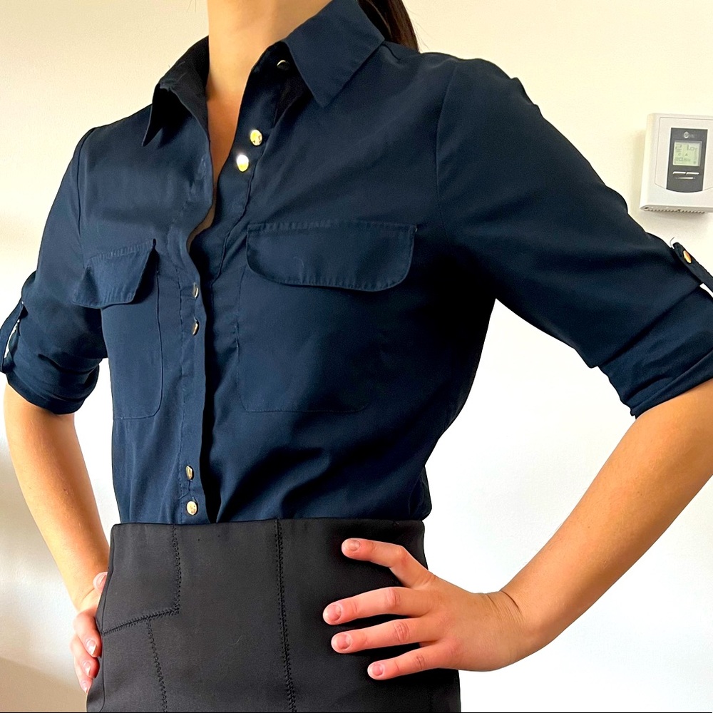 Marine blouse with golden buttons